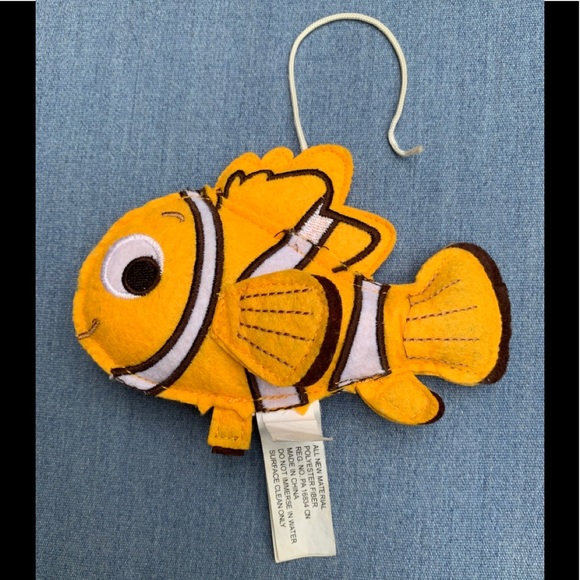 Cute Disney Finding Nemo (Nemo) Toy (Gift with Purchase) - Picture 1 of 4